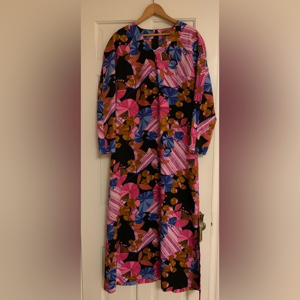 Vintage 1970’s geometrical women’s hostess robe